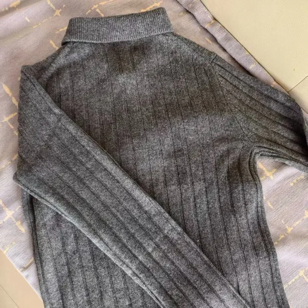 Khaite Gray Ribbed Polo Sweater - Timeless Elegance - Picture 4 of 4